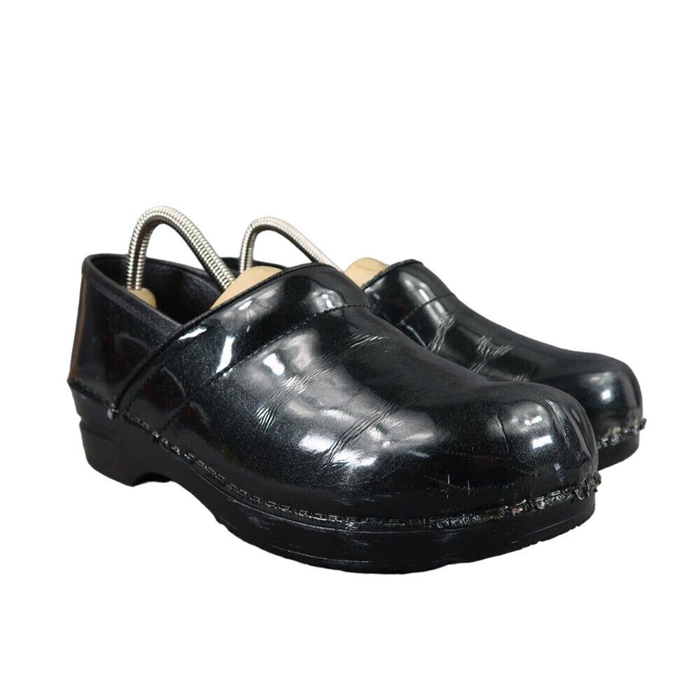 Sanita Shoes Womens 40 Clogs Comfort Slip On Danish Patent Leather Work Classic
